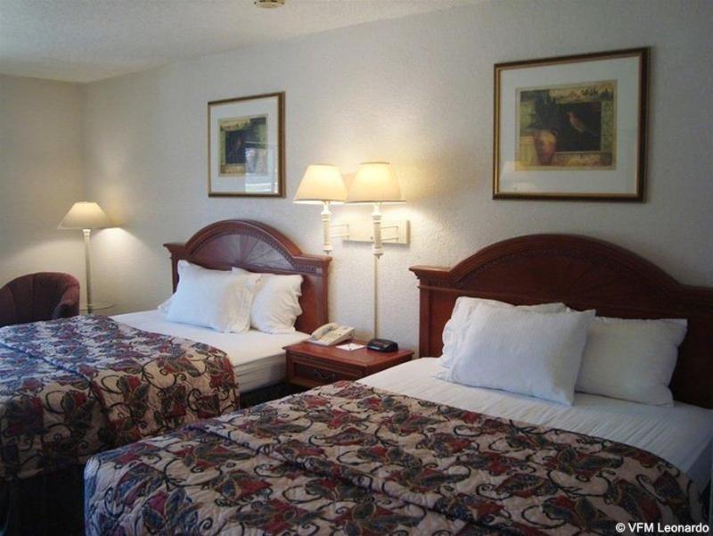 Hampton Inn Эль-Дорадо Экстерьер фото